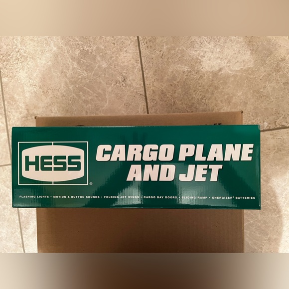 2021 Hess Cargo Plane and Jet - Green/White. - Picture 1 of 6